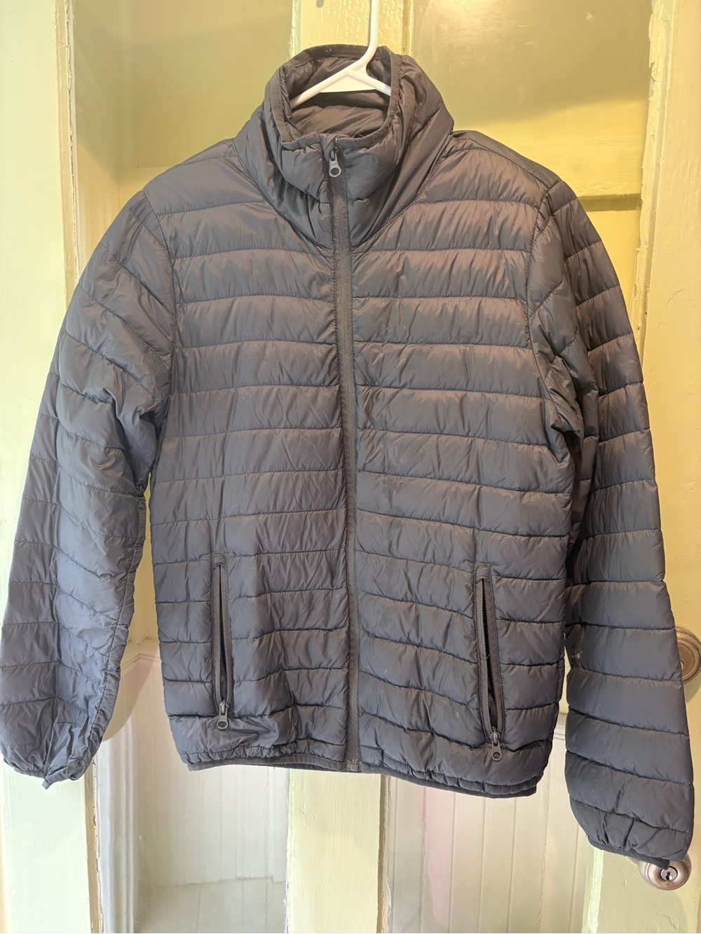 Classic Youth  Quilted 90% Down Puffer Jacket - Gray would fit S Men or Women